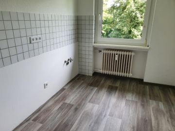 Geräumige 2-Zimmer-Wohnung mit Balkon im Stadtteil Dreilinden!, 37520 Osterode, Etagenwohnung